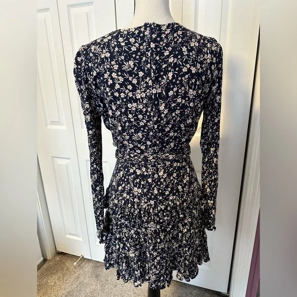 Lulus Cute and Curated Navy Blue Floral Print Tiered Mini Dress / Size Large - Picture 10 of 16
